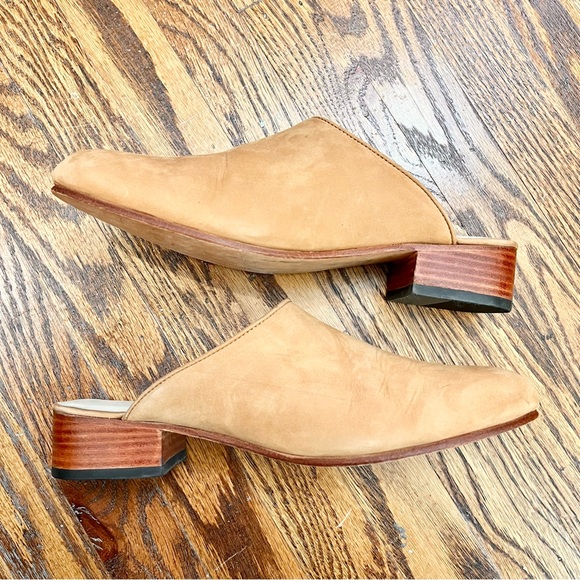 Nisolo Mariella Mules in a neutral beige color - Picture 6 of 9